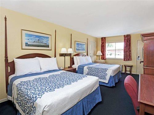 Days Inn By Wyndham Newport News Luaran gambar