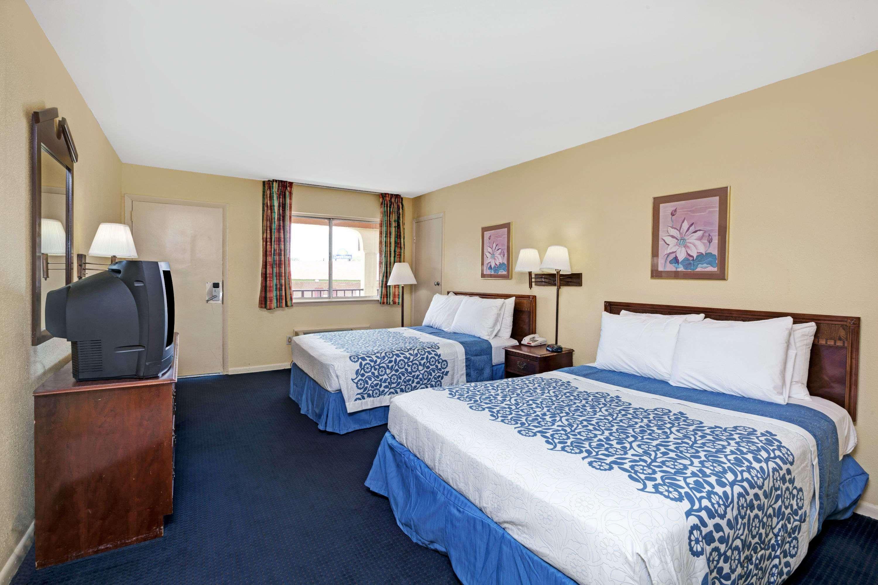 Days Inn By Wyndham Newport News Luaran gambar